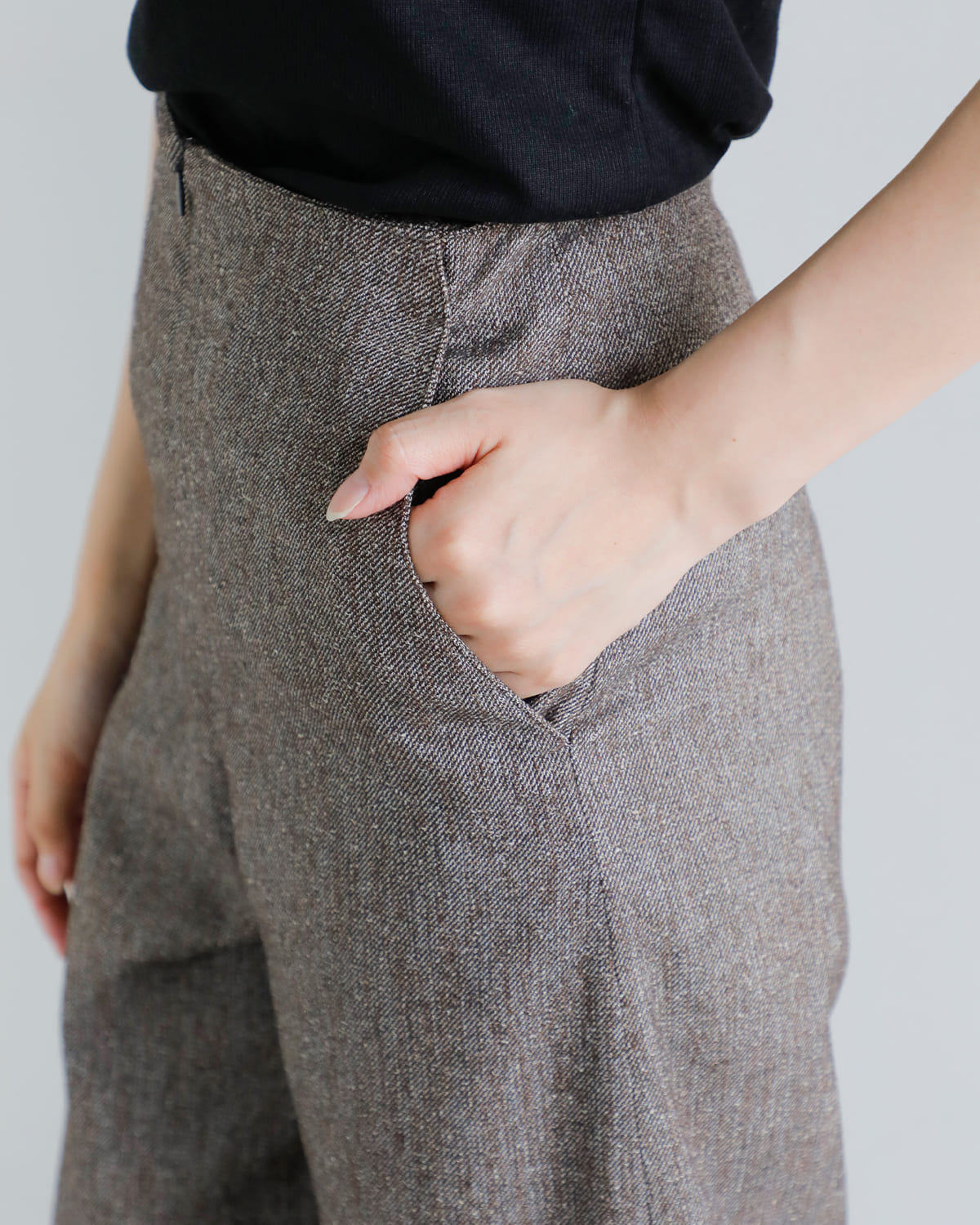 Hella(ヘラ)シルクネップツイードコクーンパンツ “SILK NEP COCOON PANTS” h253-31