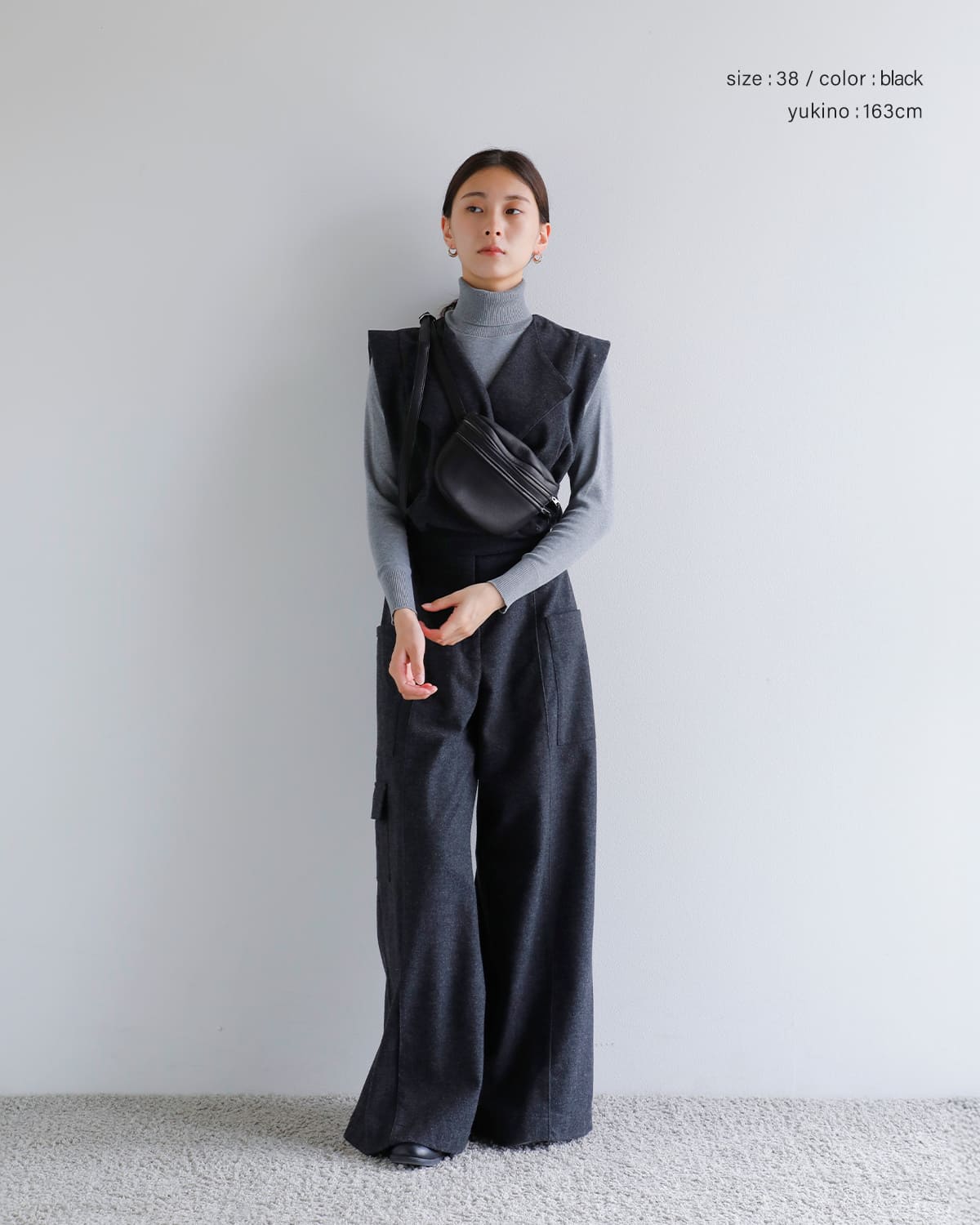 Hella(ヘラ)ウール混カシュクールジャンプスーツ “CACHECOEUR JUMPSUIT” h253-40