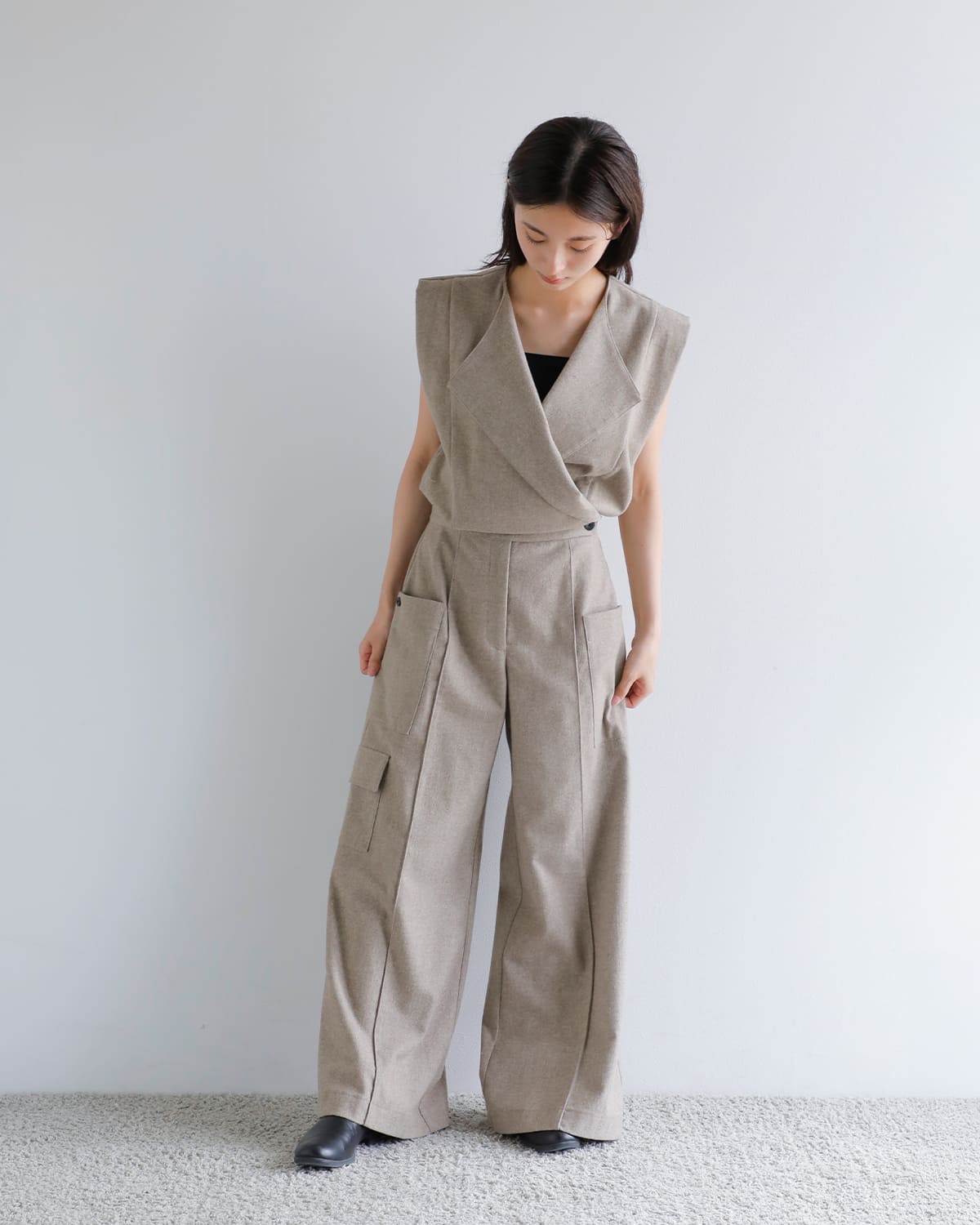 Hella(ヘラ)ウール混カシュクールジャンプスーツ “CACHECOEUR JUMPSUIT” h253-40