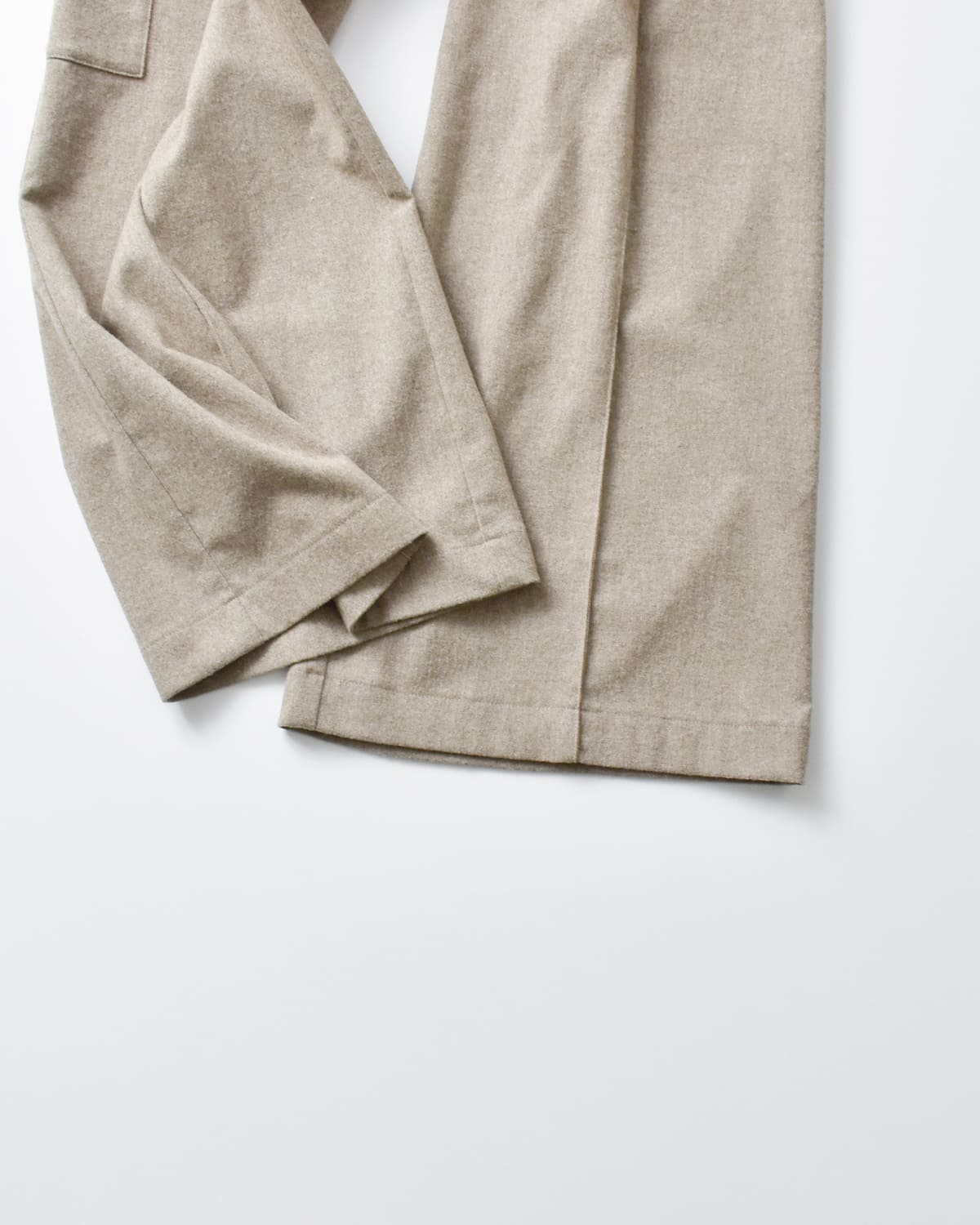 Hella(ヘラ)ウール混カシュクールジャンプスーツ “CACHECOEUR JUMPSUIT” h253-40