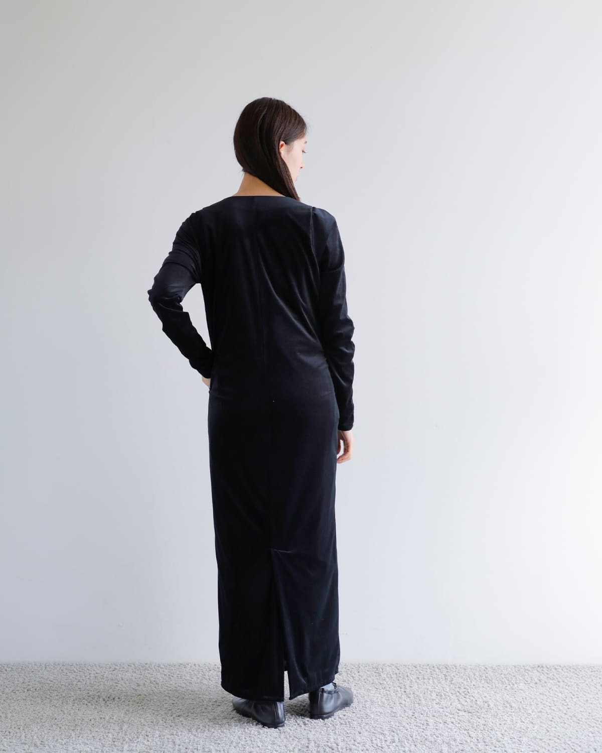 Hella(ヘラ)シアーベロアロングドレス “SHEER VELOUR DRESS” h253-42