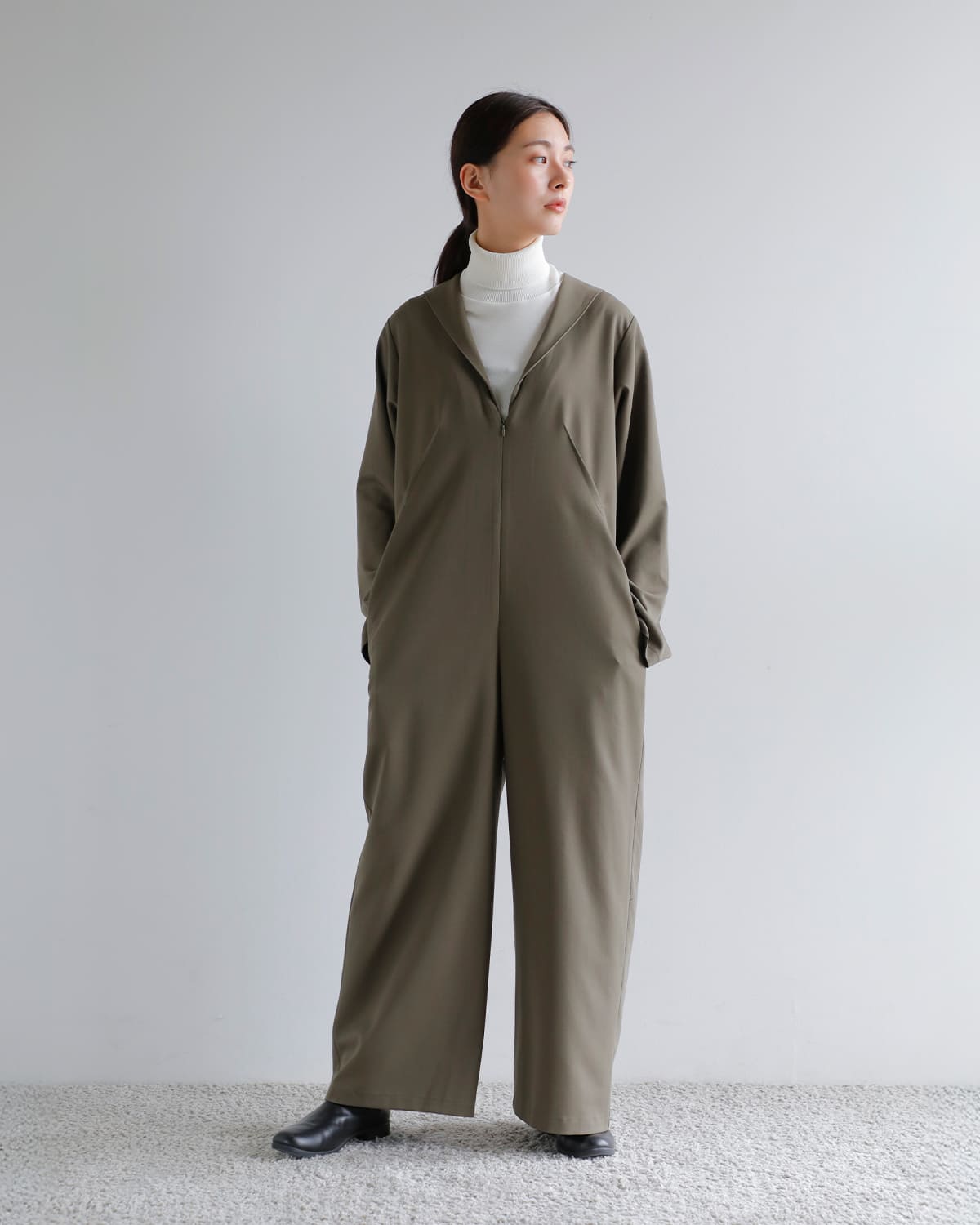 Hella(ヘラ)セーラーカラーVネックコンビネゾン “SAILOR COLLAR COMBINAISON” h253-43