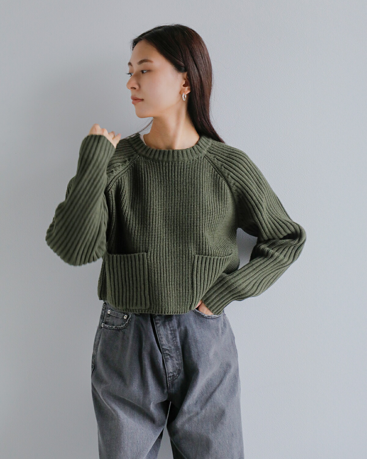 Hella(ヘラ)クロップドリブ編みニットプルオーバー “CROPPED KNIT PULLOVER” h253-93