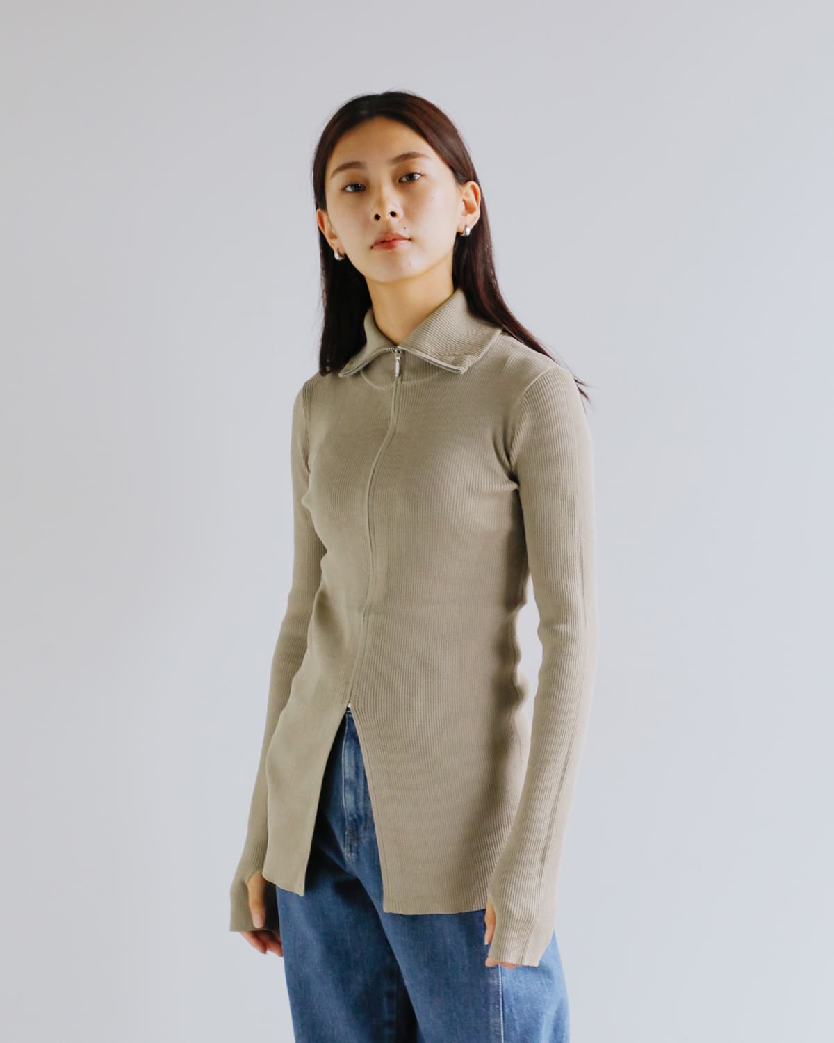 Hella(ヘラ)ジップアップリブニットプルオーバー “ZIP UP RIB KNIT” h253-95