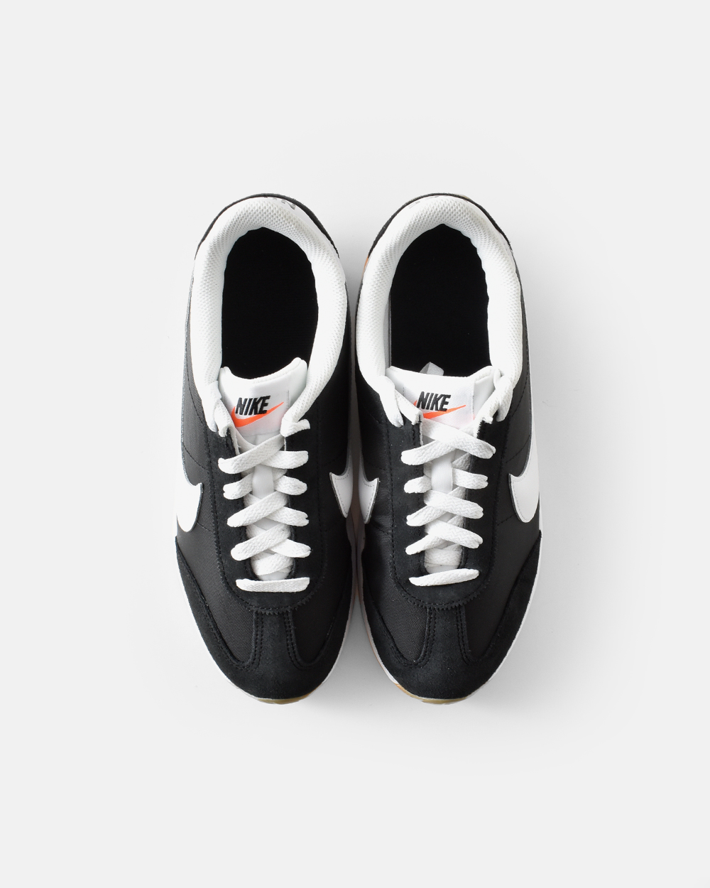 NIKEパシフィック メッシュ スエード ランニング スニーカー hq2052