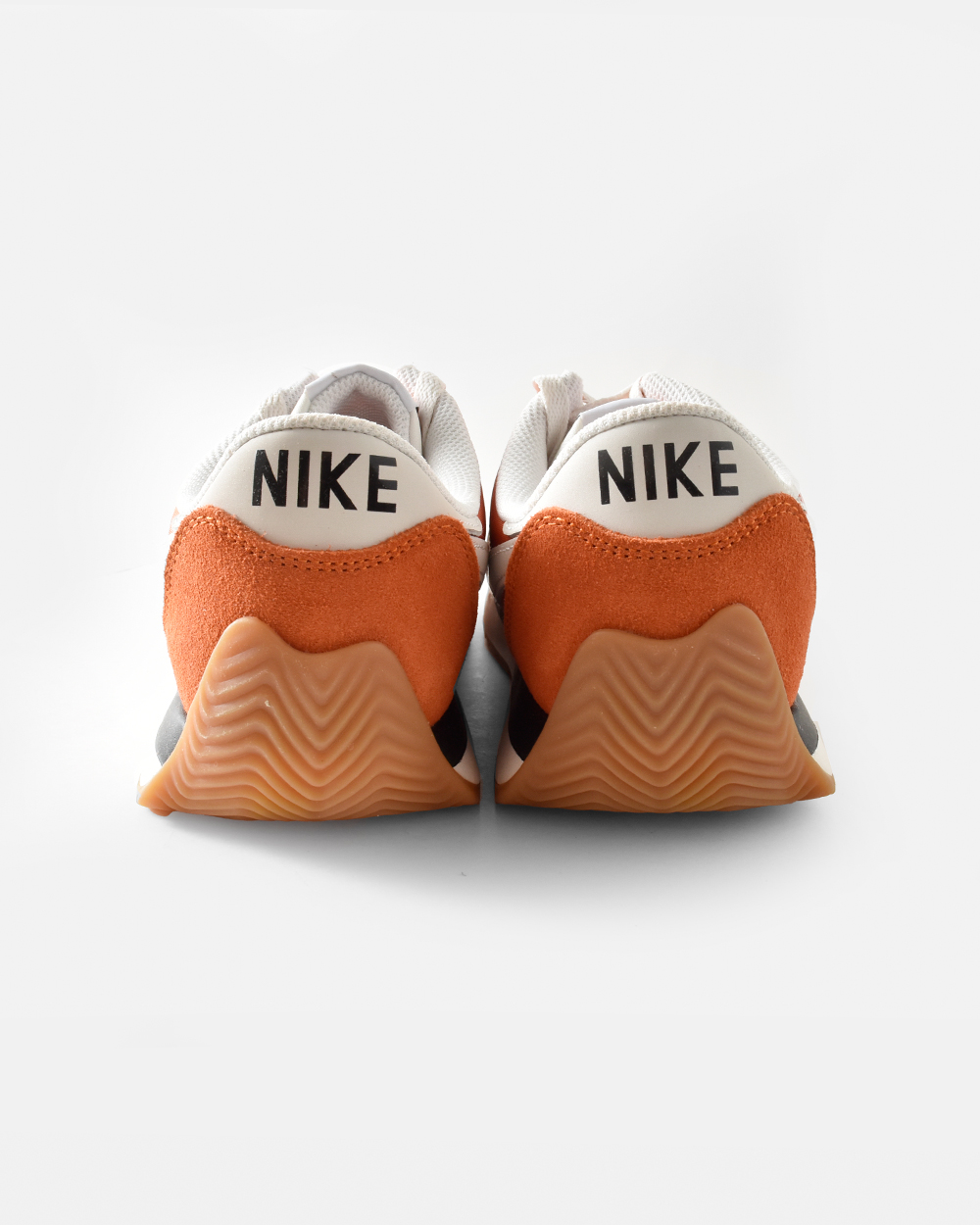 NIKEパシフィック メッシュ スエード ランニング スニーカー hq2052