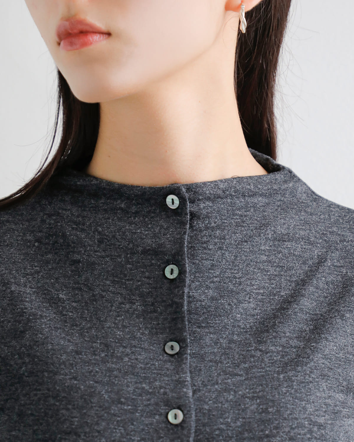 kiehtova(キエトヴァ)スムーススタンドネックカーディガン “SMOOTH STAND NECK CARDIGAN” ktwr43