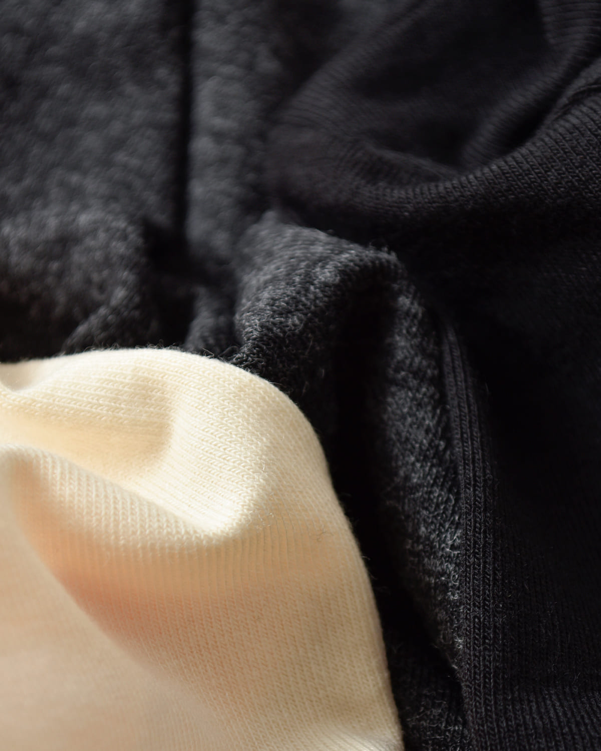 kiehtova(キエトヴァ)スムーススタンドネックカーディガン “SMOOTH STAND NECK CARDIGAN” ktwr43