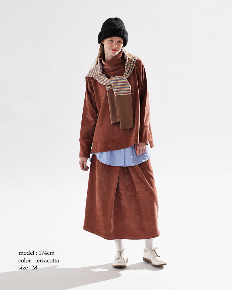 kelen(ケレン)ストレッチジャージーハイネックデザイントップス“BONI”lkl25wcs2012