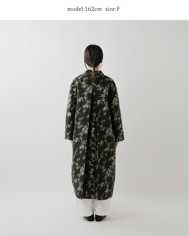 PARIS DE AOUNE(パリドゥアオウネ)ボタニカルフラワージャガードステンカラーワンピースコートpa253op017