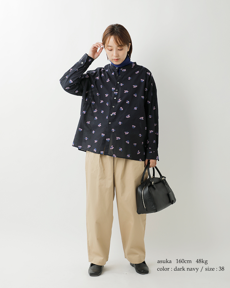 NOUVELLES DU PARADIS(ヌーベル ドゥ パラディ)コットンカットジャガードスタンドカラーブラウスpb25318