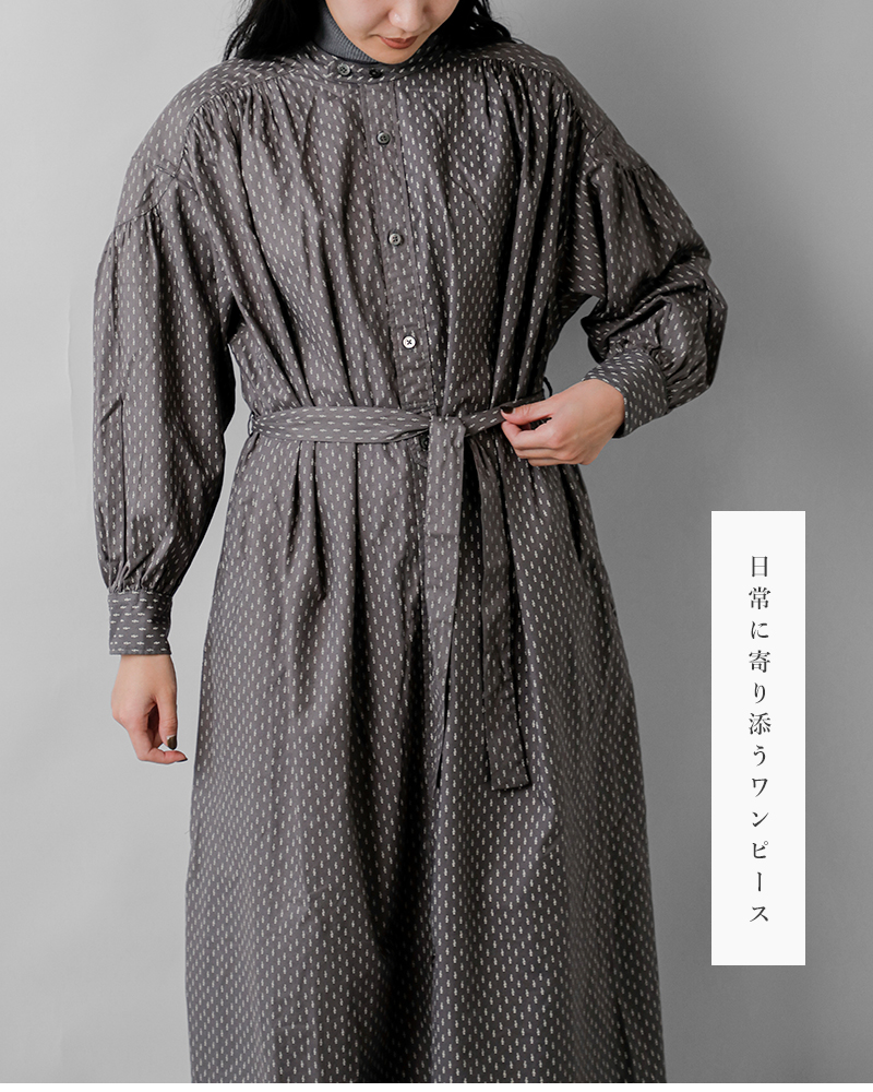 ENGINEERED GARMENTS(エンジニアド ガーメンツ)コットンミュージックノートプリントバンドカラーペインタードレス“BandedPainterDress”rv416