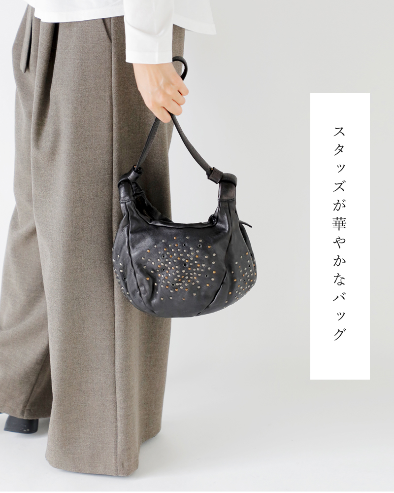 BIBA(ビバ)カウハイドレザースタッズミニアイレットサックハンドバッグ“SANDY”say2l