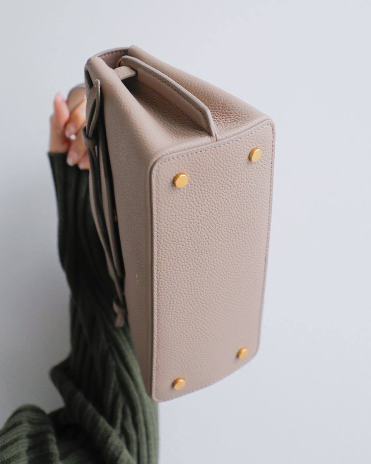 TOV(トーヴ)カウレザーシボクロスリボン2wayショルダーハンドバッグ “MIMI M” t25w02b573