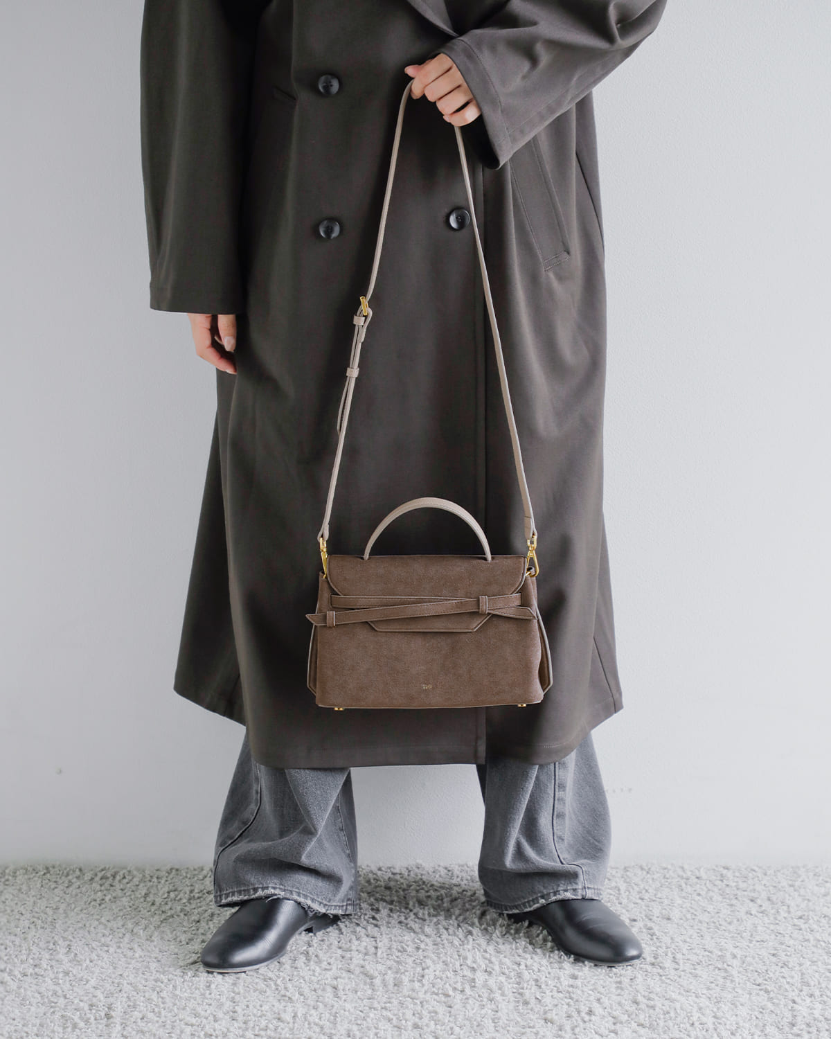 TOV(トーヴ)ウルトラスエードレザークロスリボン2wayショルダーハンドバッグ “MIMI M SUEDE” t25w02b578