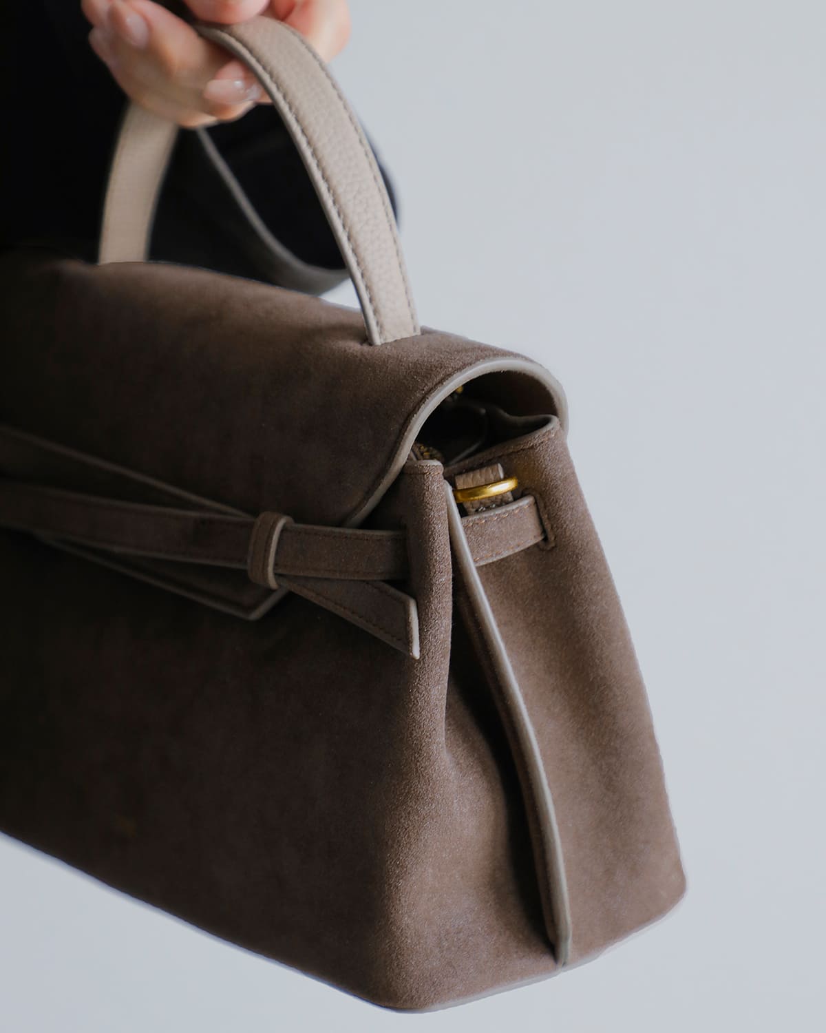 TOV(トーヴ)ウルトラスエードレザークロスリボン2wayショルダーハンドバッグ “MIMI M SUEDE” t25w02b578