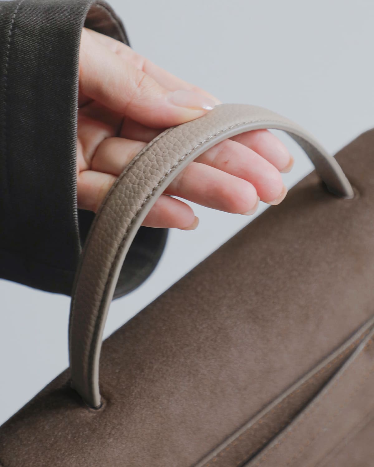 TOV(トーヴ)ウルトラスエードレザークロスリボン2wayショルダーハンドバッグ “MIMI M SUEDE” t25w02b578