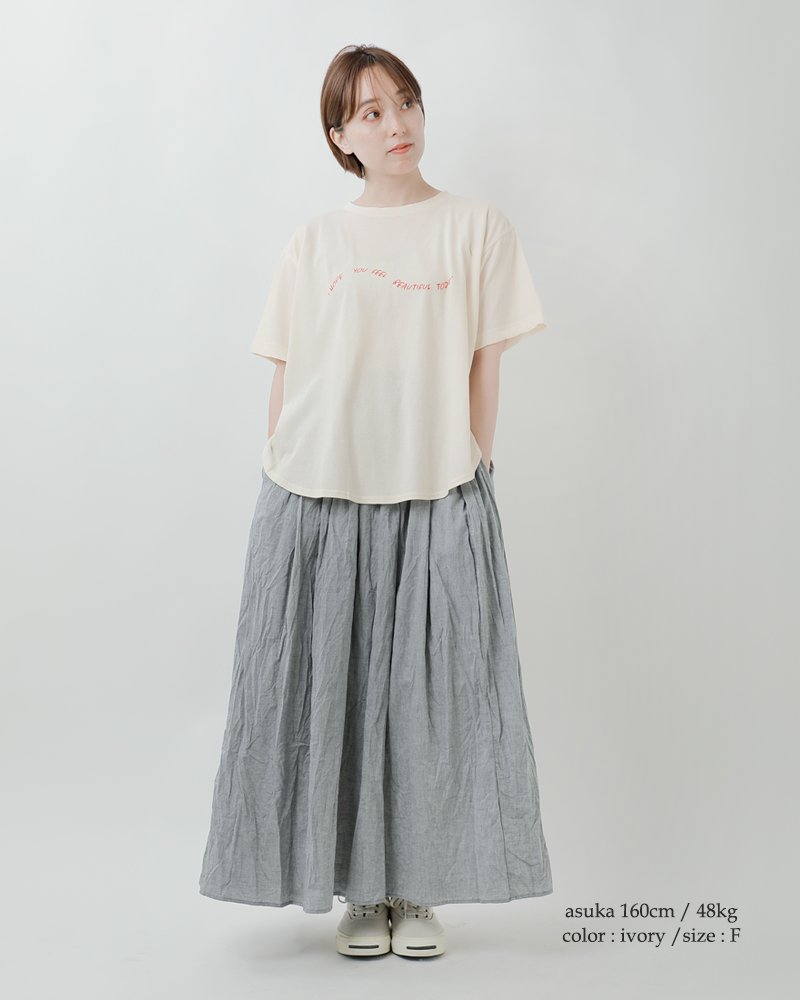 tumugu(ツムグ)コットンDEPEND天竺プリント裾ラウンドTシャツtc25210