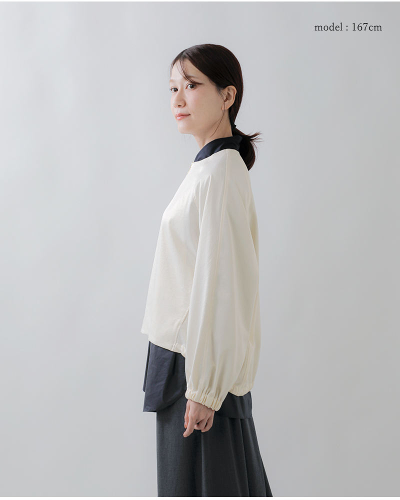 DONEEYU(ドニーユ)サテンジップノーカラーブルゾンu-2252