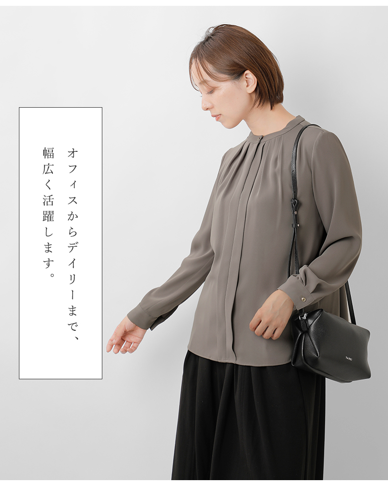 DONEEYU(ドニーユ)マットタッチサテンブラウスu-2255