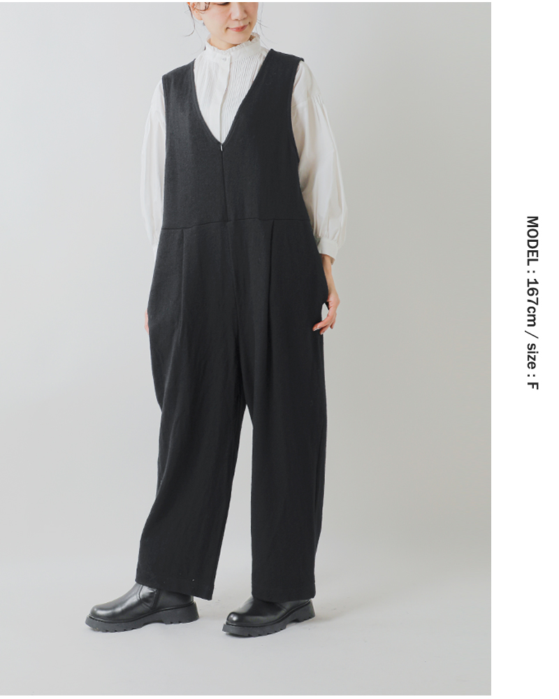 universal tissu(ユニヴァーサルティシュ)圧縮ウールニットVネックサロペットパンツut254ct012