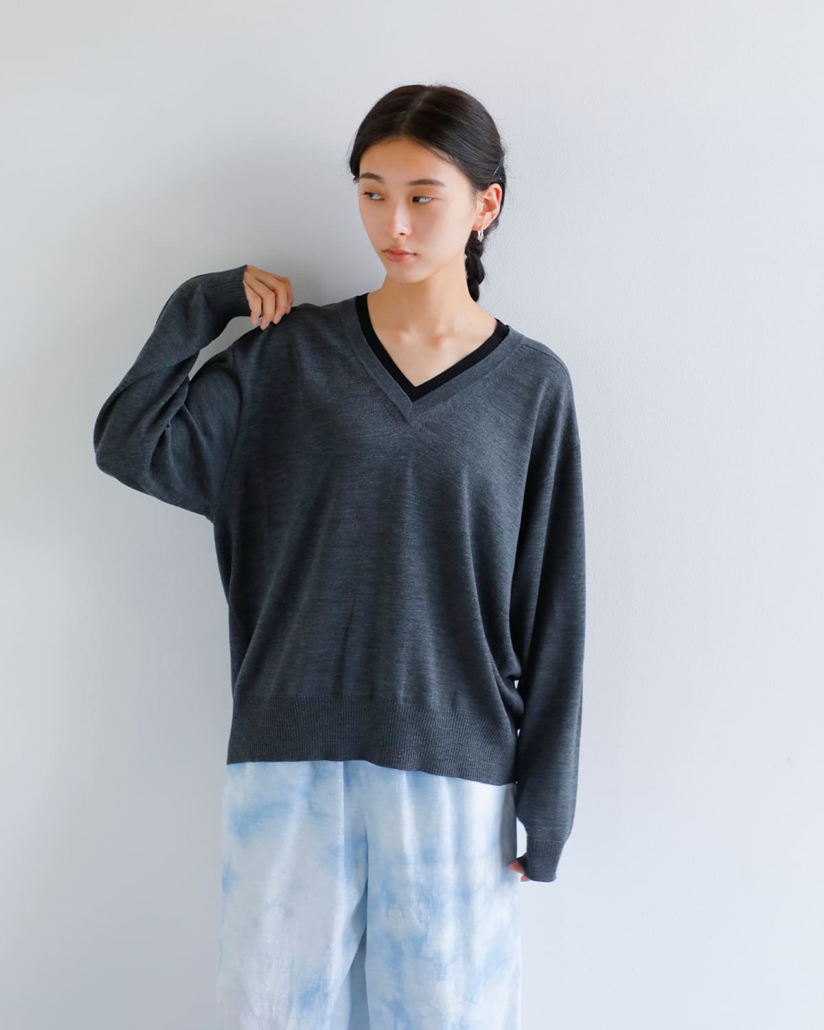 :AKANE UTSUNOMIYA(アカネウツノミヤ)ウールVネックニットプルオーバー wao-fk04-1002