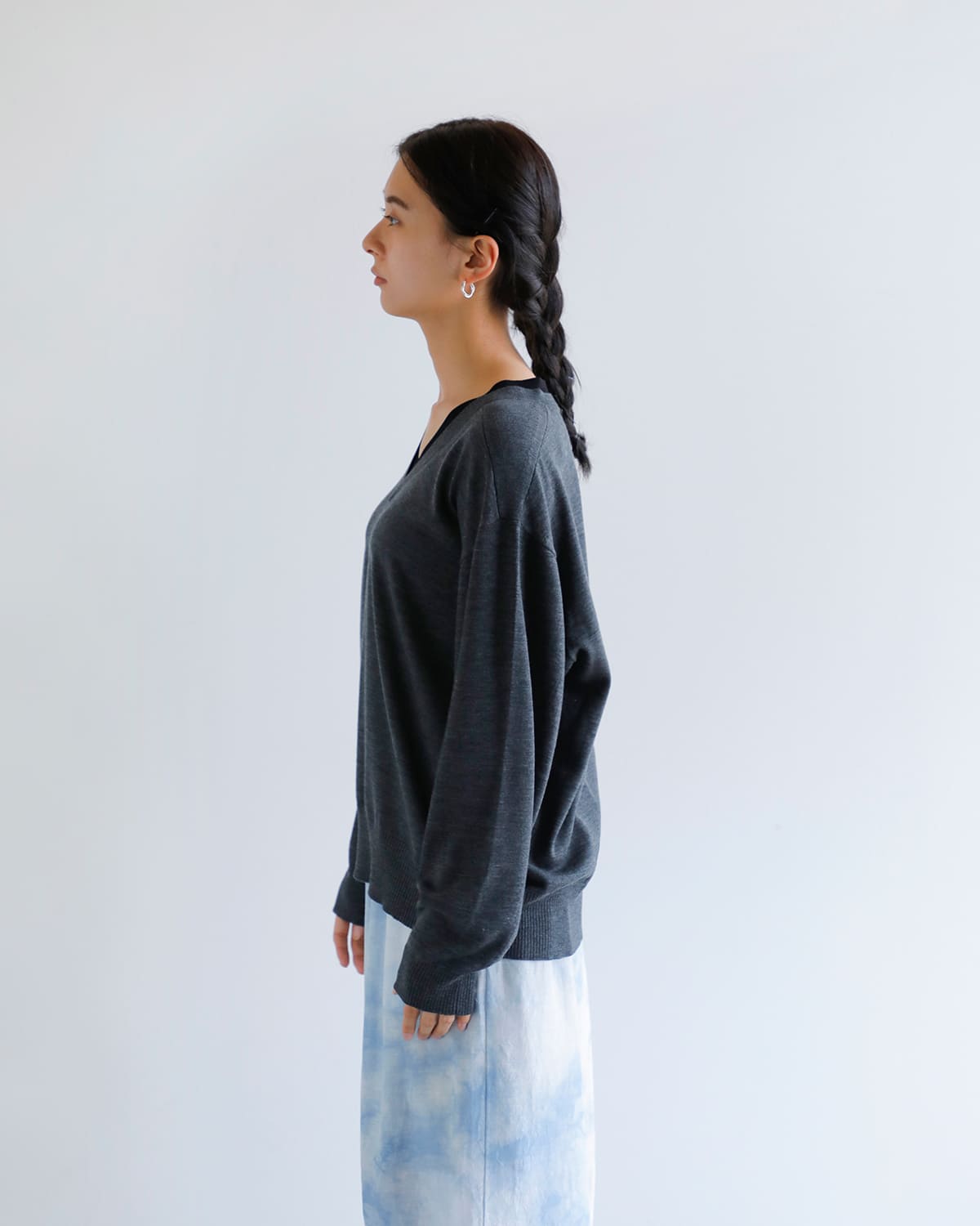 :AKANE UTSUNOMIYA(アカネウツノミヤ)ウールVネックニットプルオーバー wao-fk04-1002