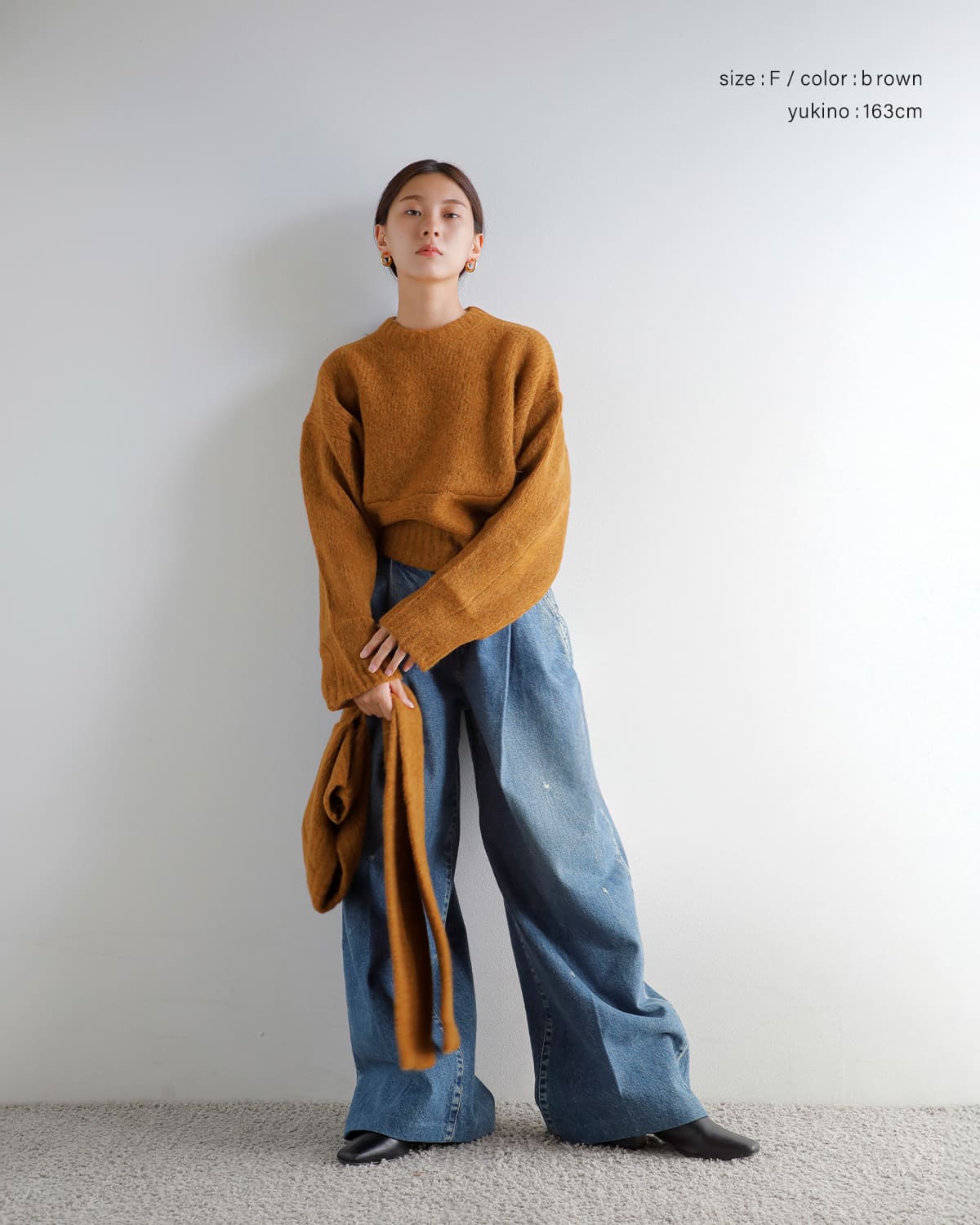 AKANE UTSUNOMIYA(アカネウツノミヤ)ベビーアルパカメリノウールバラクラバマフラー付きニットプルオーバー wao-fk06-1003