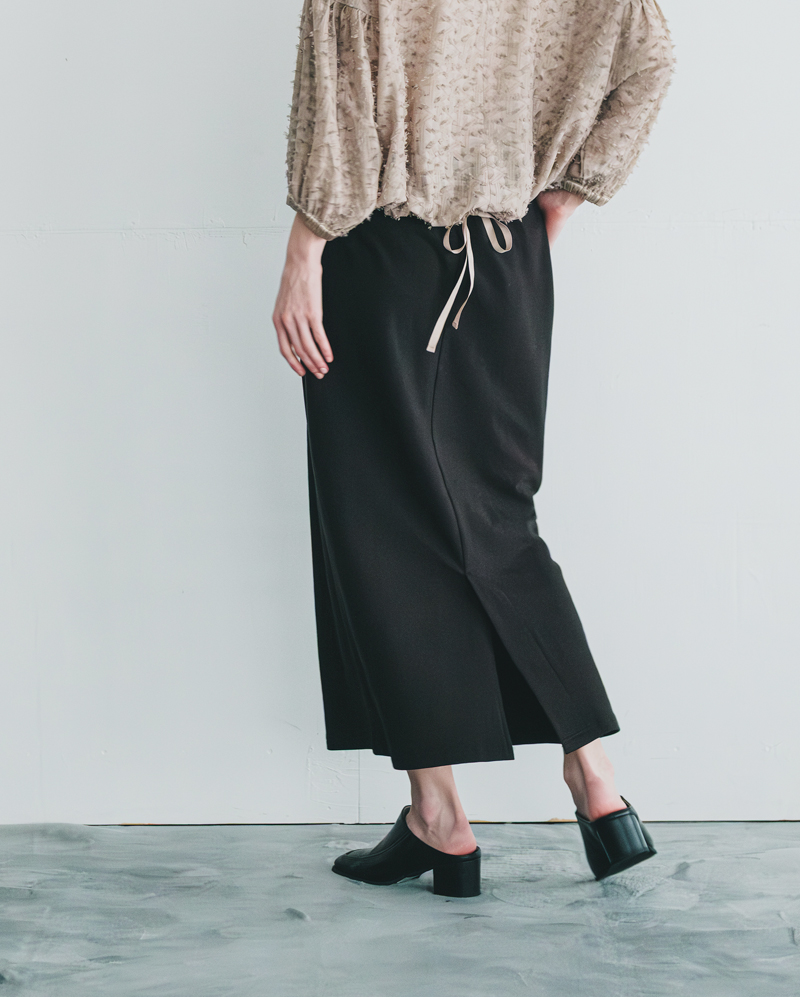 whyto(zCg)Ob^[XEFbgXJ[ggglittersweatskirthwht25fsk4030