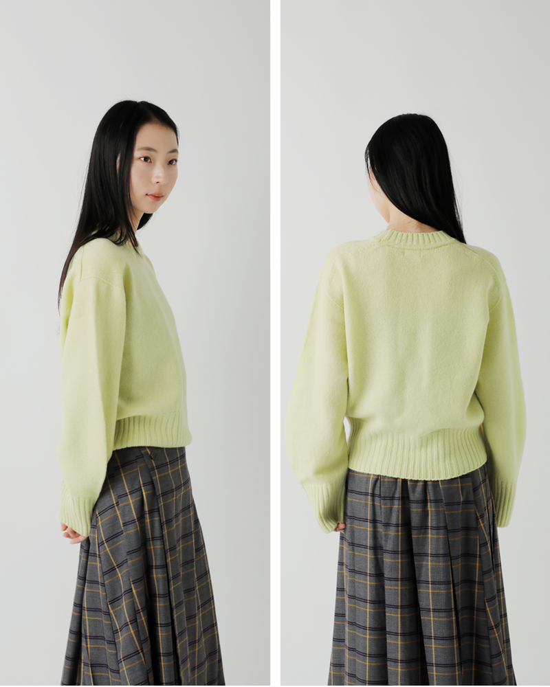 unfil(アンフィル)ファインラムウールクルーネックプルオーバー“finelambswoolcrew-neckP/O”wvfl-uw117