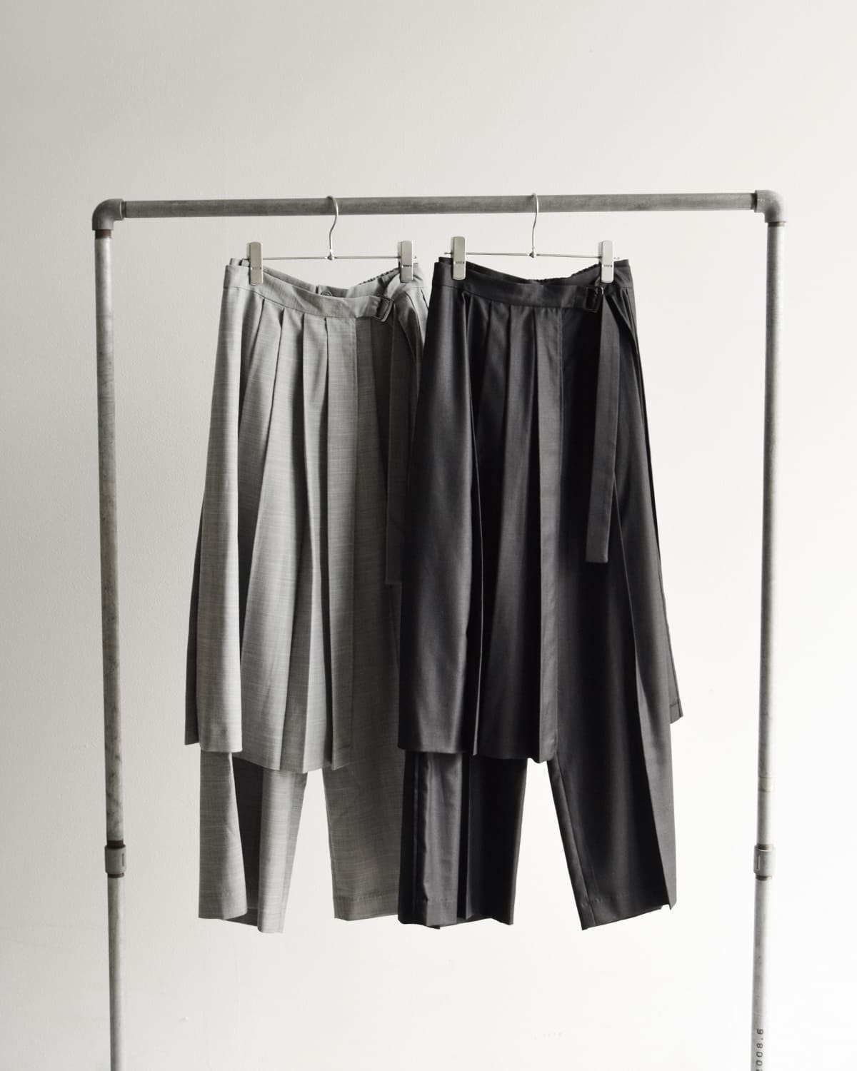 MARECHAL TERRE(マルシャルテル)プリーツラップスカート付きワイドパンツ zmt254pt325