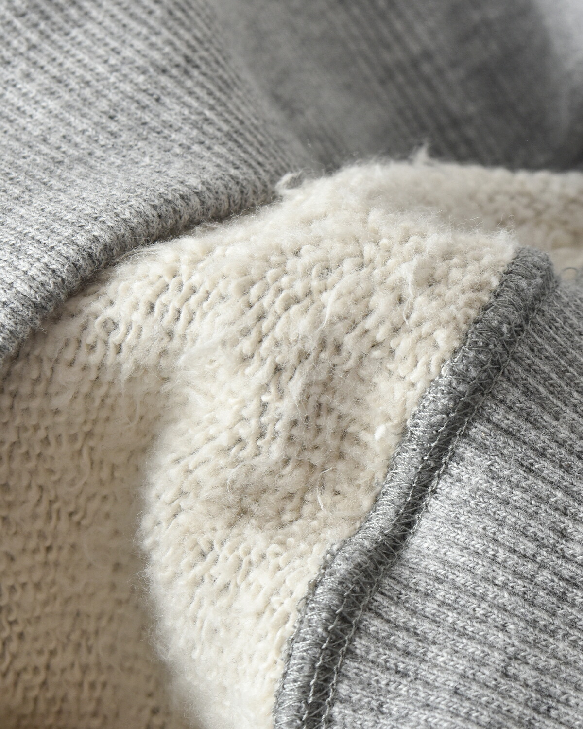 CREDONA(クレドナ)オーガニックコットンポイントスウェットシャツ“THECPOINTSWEATSHIRTS”1424512006