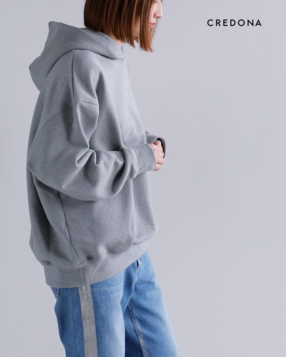 CREDONA(クレドナ)コットン オーバーサイズ スウェット フーディー “THE C HOODIE” 1424612039-0