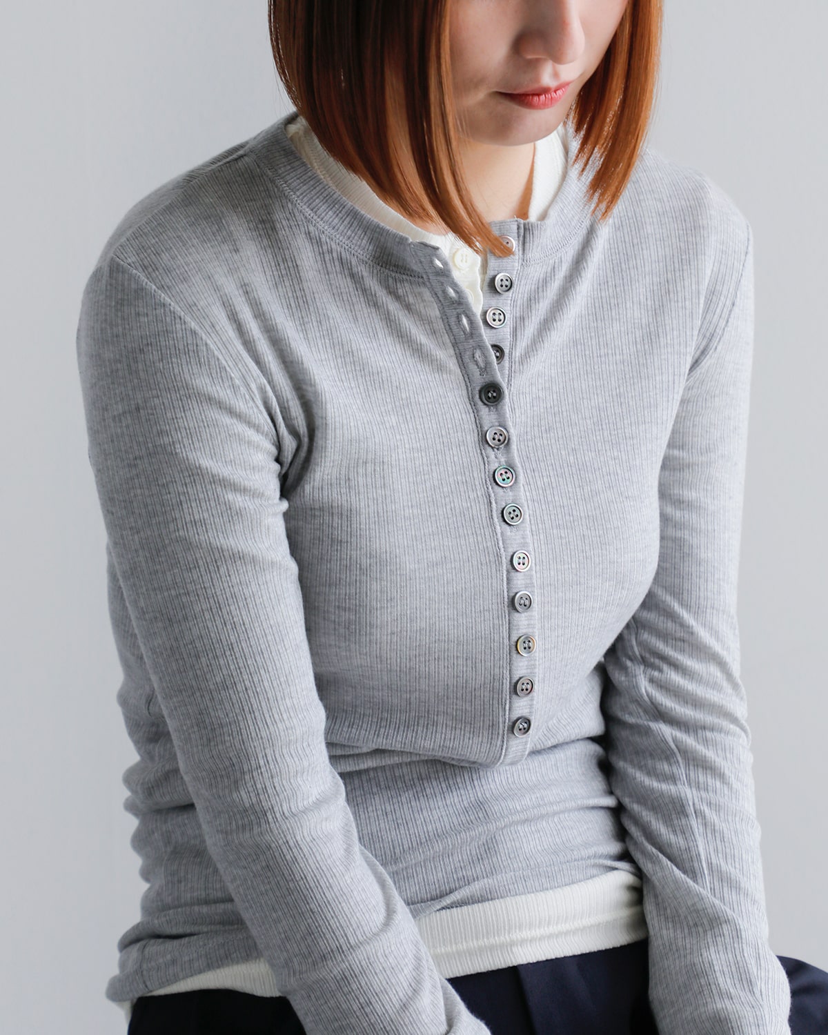 CREDONA(クレドナ)テンセルシルクカシミヤブレンドヘンリーネックTシャツ “TENCEL CASMIRE SILK HENLY TEE” 1425112120-0