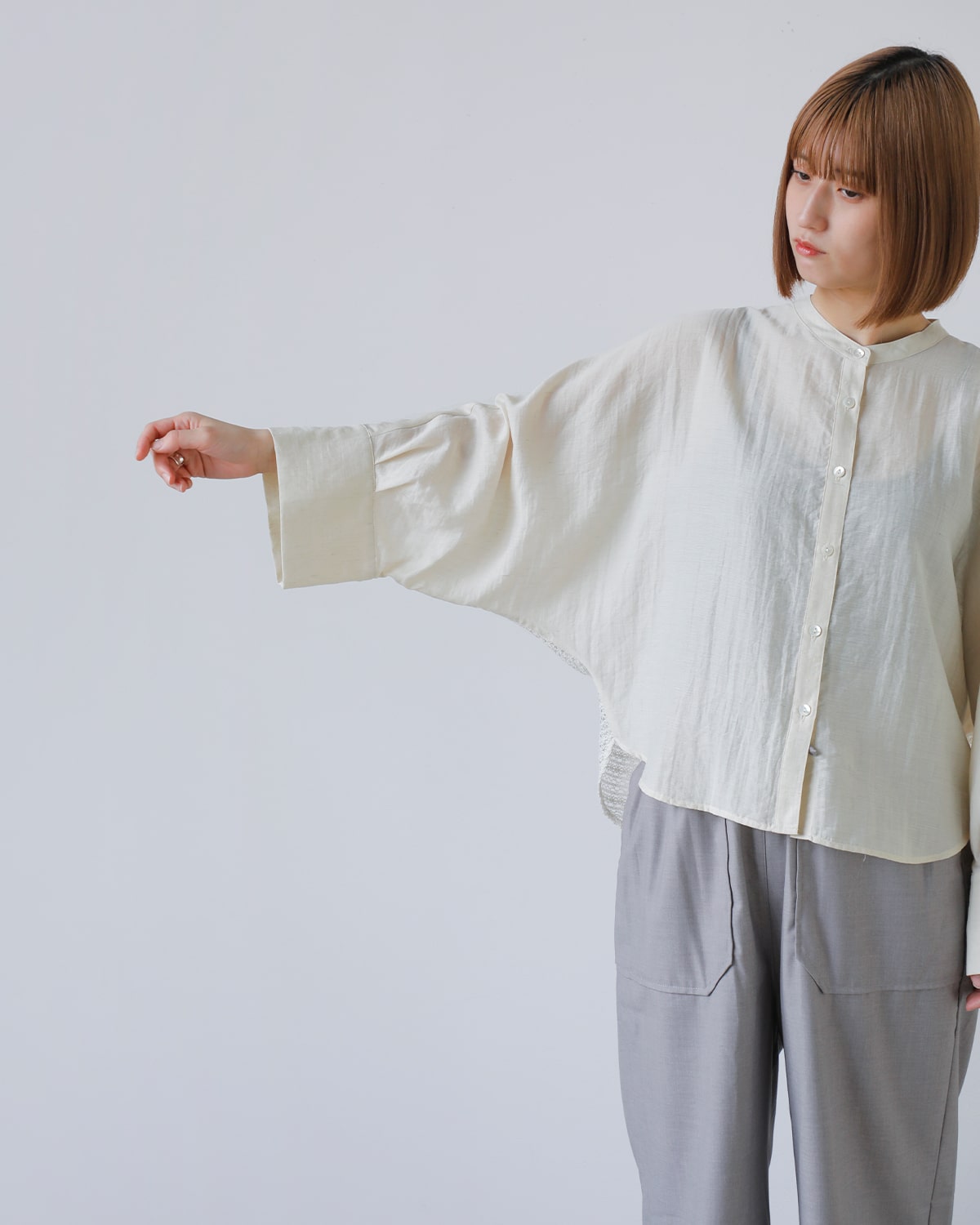 CHIGNON(シニヨン)レース切り替えドルマンシャツ 1552-175kk