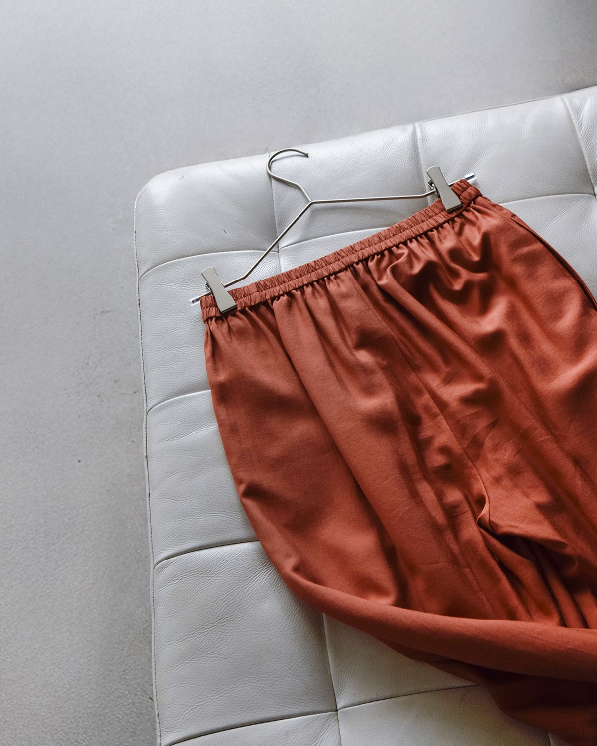 CHIGNON(シニヨン)タックイージーパンツ 3652-173kk