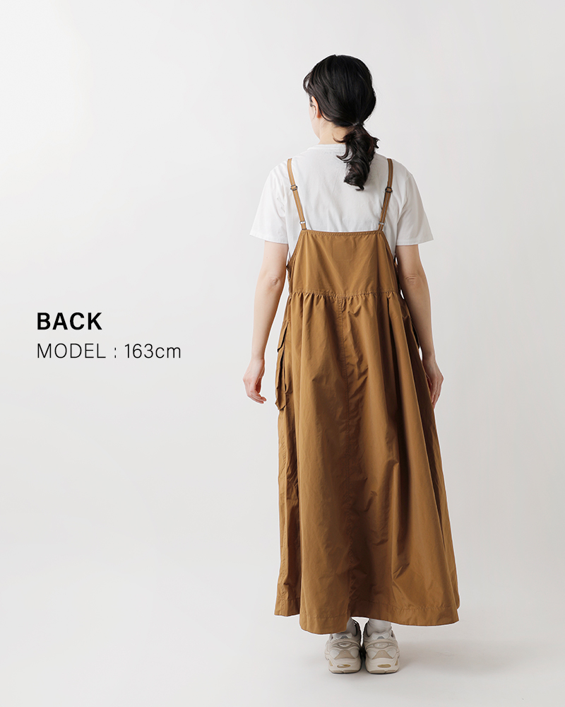 and wander(アンドワンダー)撥水オーバーサイズカーゴドレス“oversizedcargodress”574-5183102