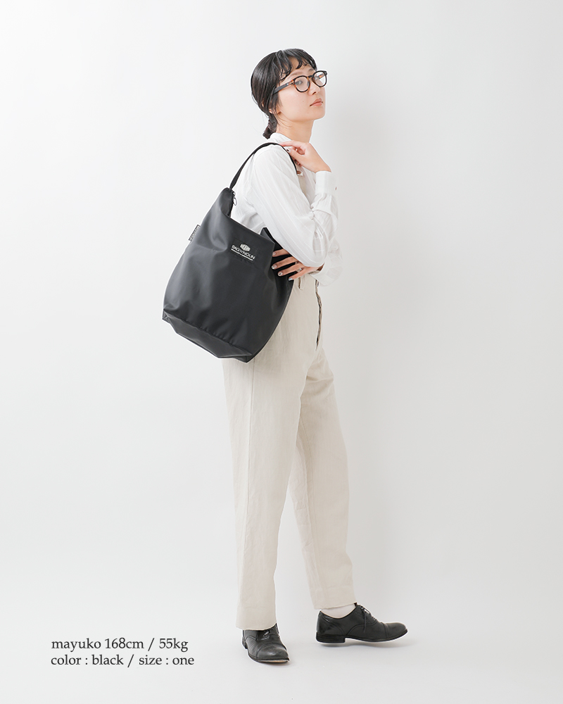 BAG’n’NOUN(バッグンナウン)ナイロンワンショルダーバッグ“OSLITE”70021043