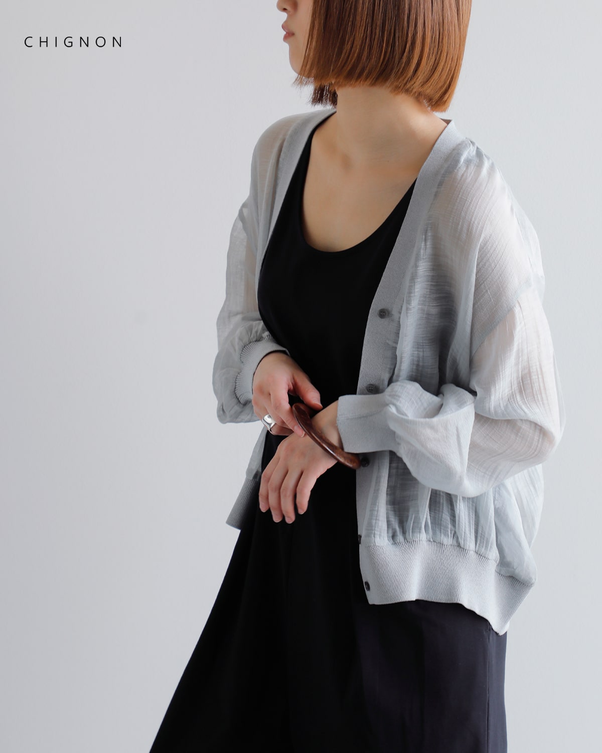 50%OFF】CHIGNON シニヨン 布帛 ドッキング カーディガン 9552