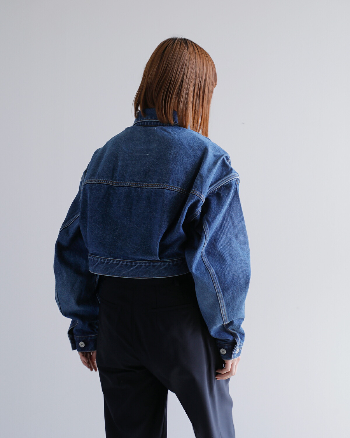 KURO(クロ)ショートデニムジャケット“POWERSHOULDERSHORTDENIMJACKET”964105