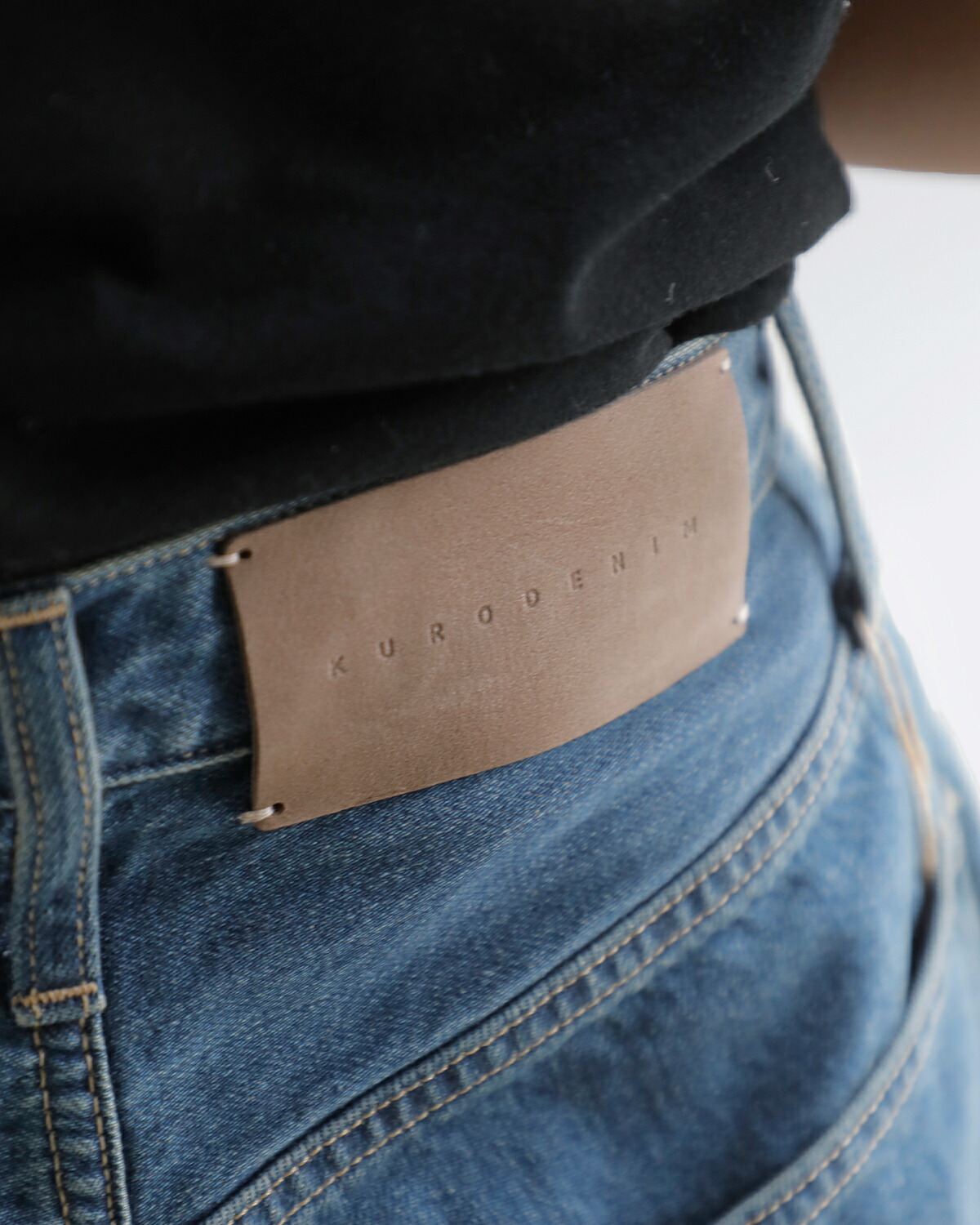 KURO(クロ)デニムワイドクロップドパンツ“WIDESPREADCROPPEDSHORTS”964140964140
