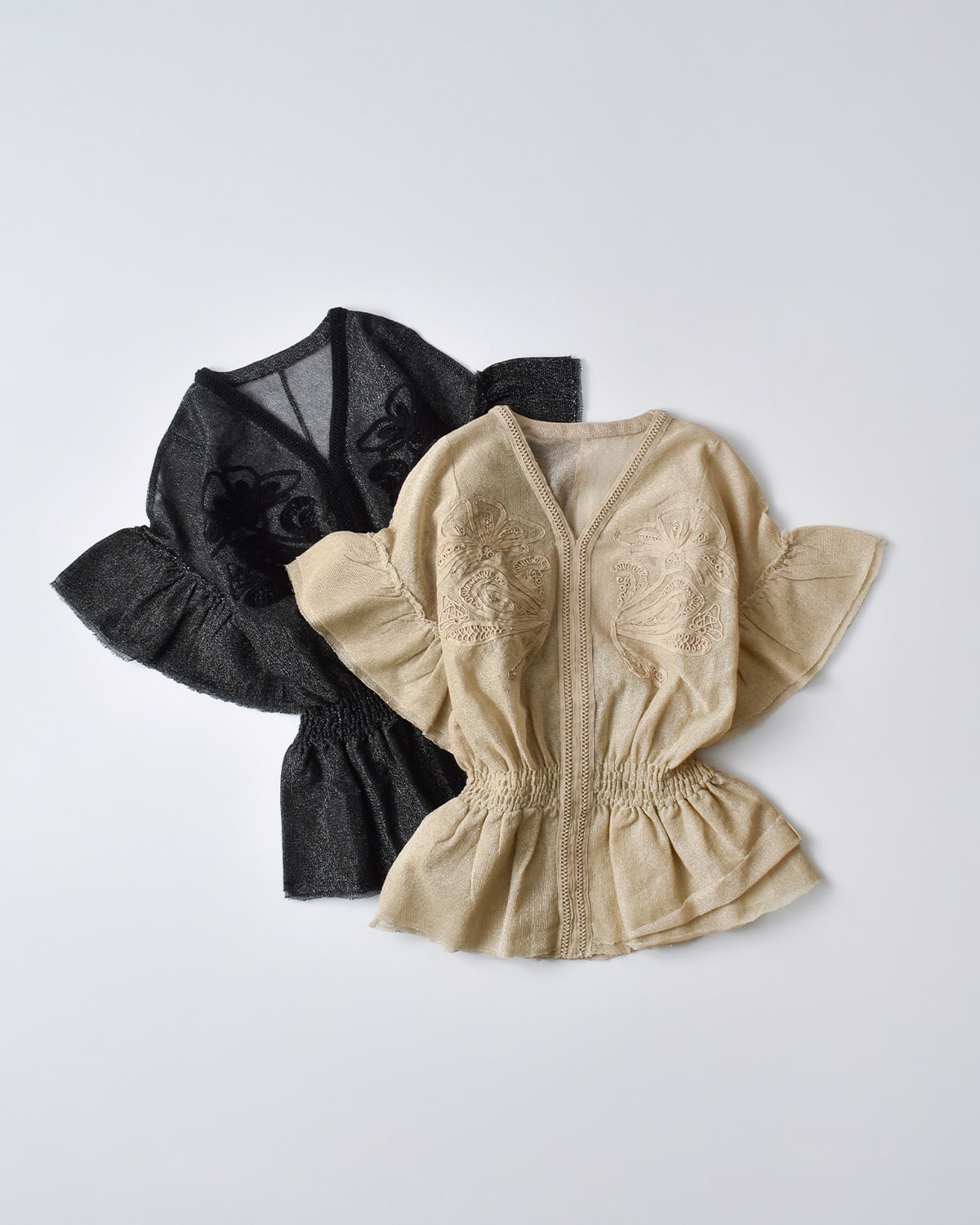 Hella(ヘラ)コットンシルバーラメエンブロイダリーブラウス “EMBROIDERY BLOUSE” h251-05