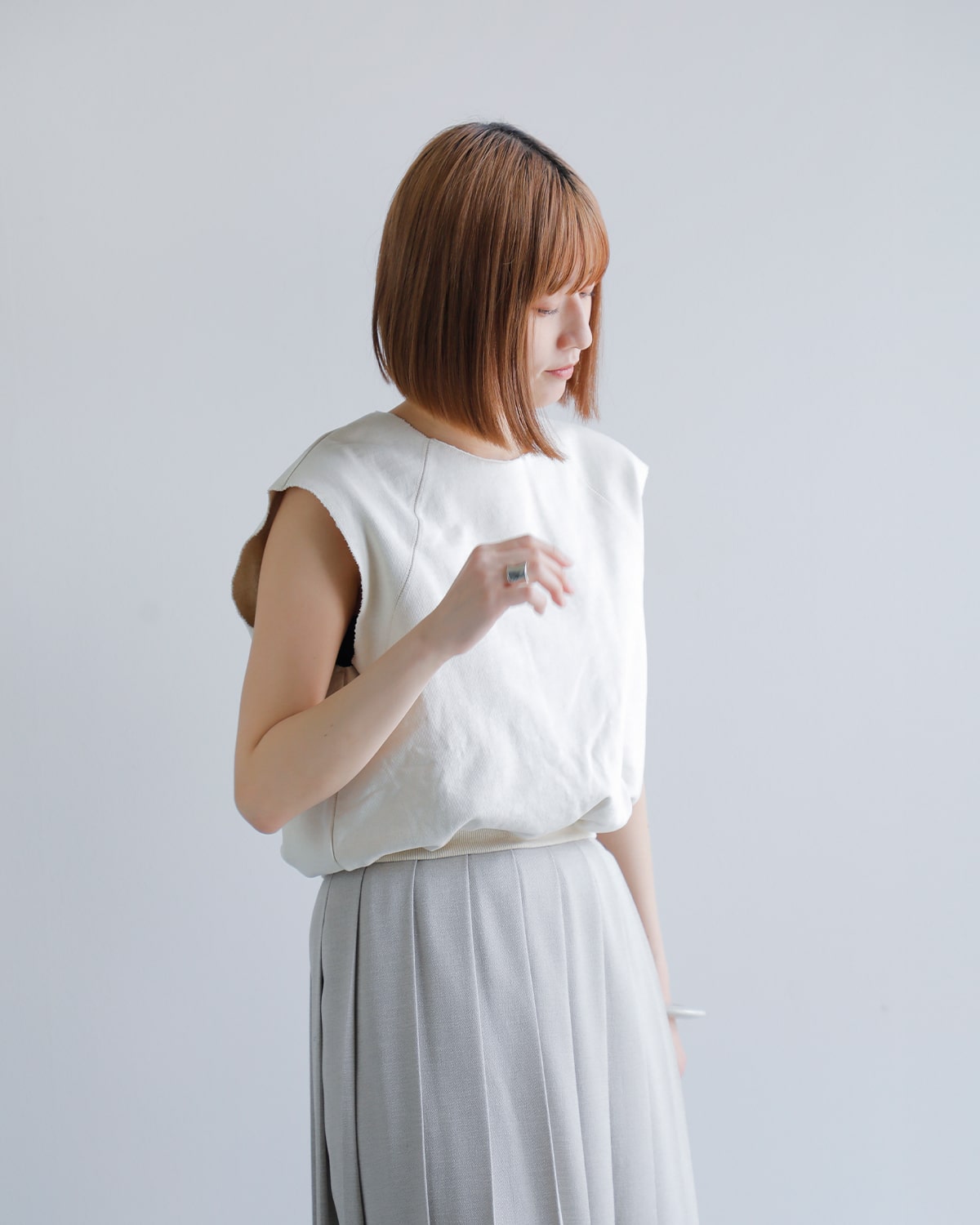 Hella(ヘラ)コットンカットオフラグランスウェットプルオーバー “CUT OFF SWEAT” h251-26