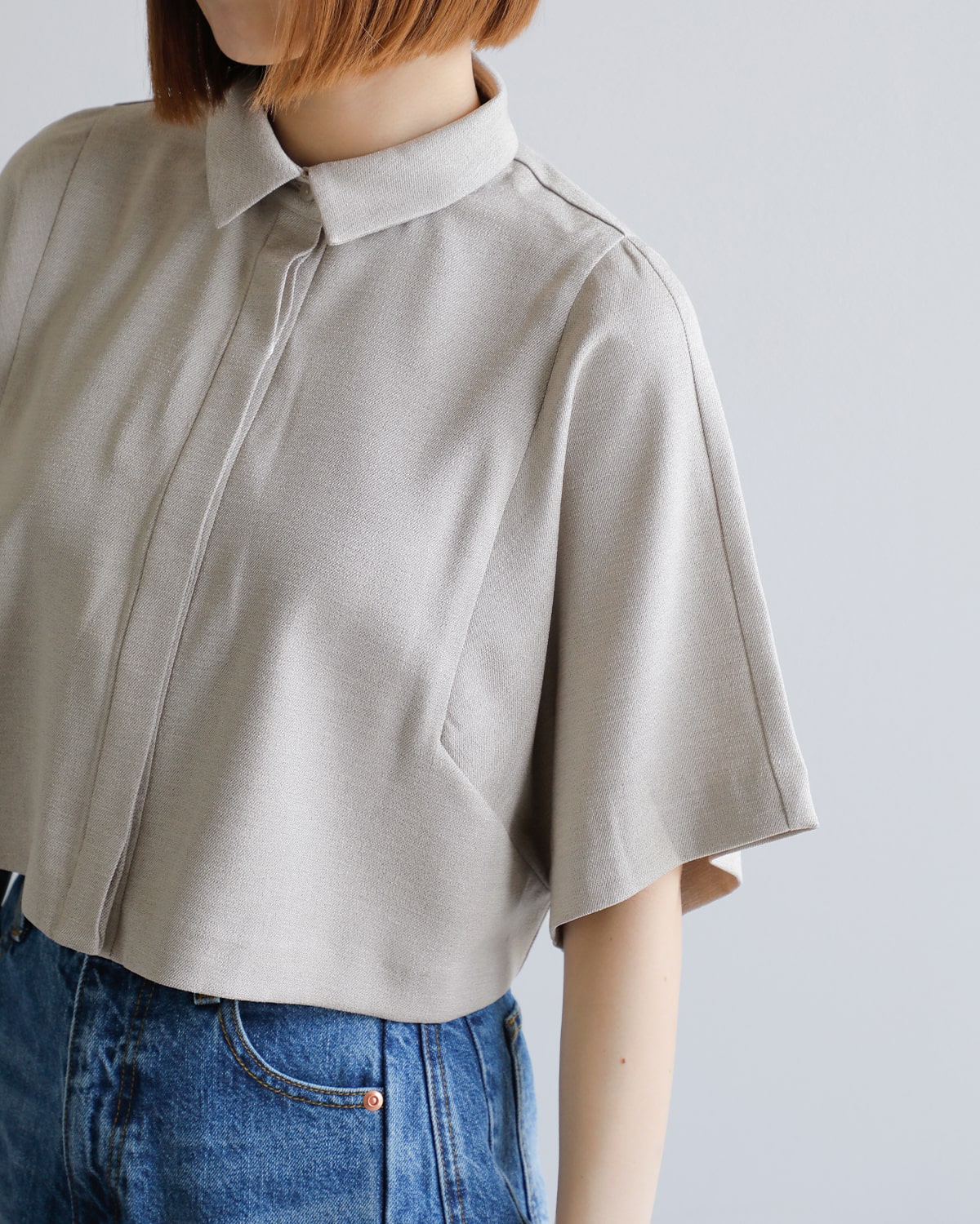 Hella(ヘラ)フライフロントクロップドシャツ “FLY FRONT CROPPED SHIRT” h251-31