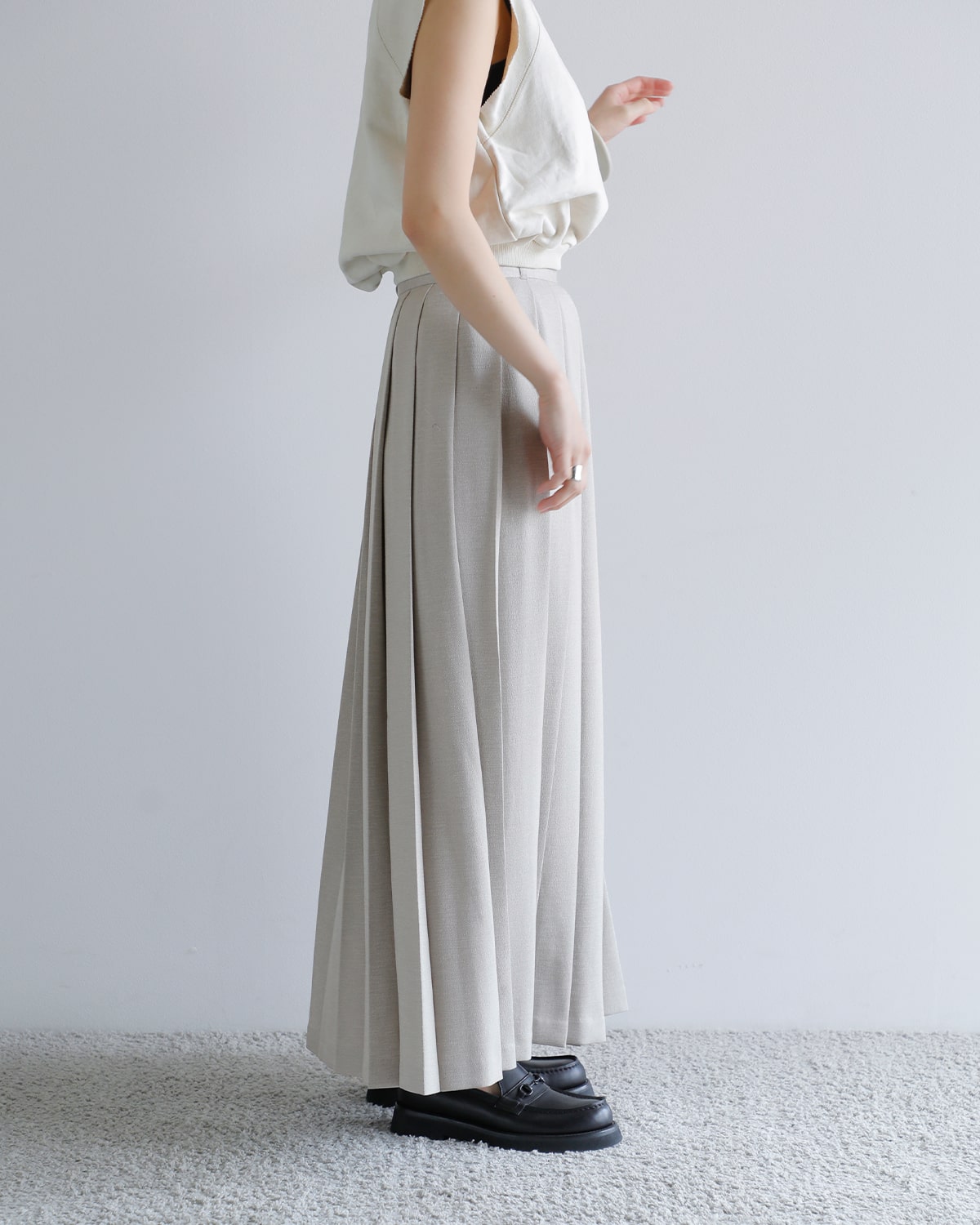 Hella ヘラ ロング プリーツ スカート “LONG PLEATS SKIRT” h251