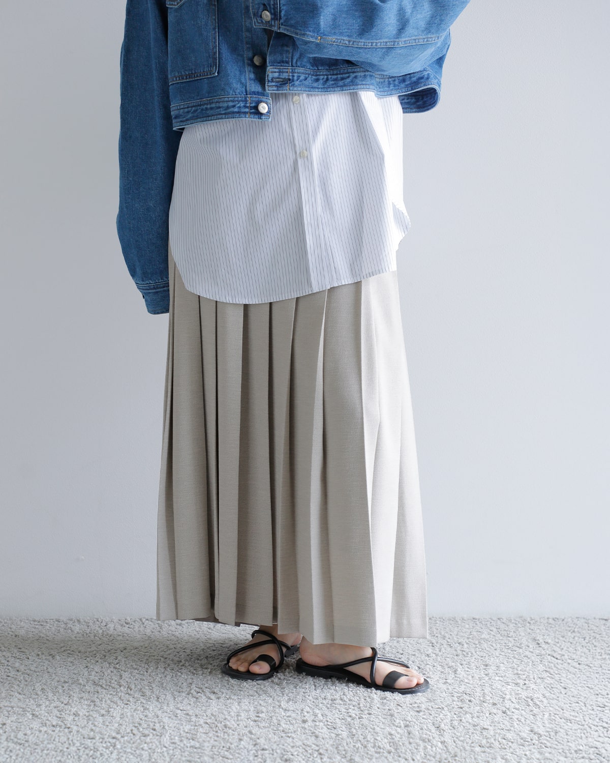 Hella(ヘラ)ロングプリーツスカート “LONG PLEATS SKIRT” h251-32