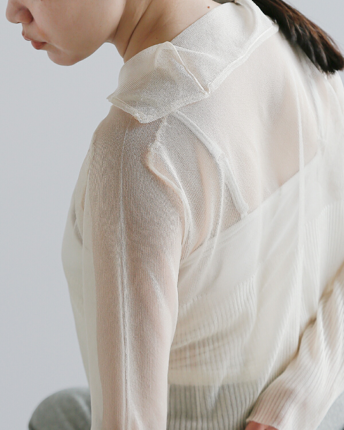 Hella(ヘラ)シアーハイネックカーディガン“SHEERHIGHNECKCARDIGAN”h251-35