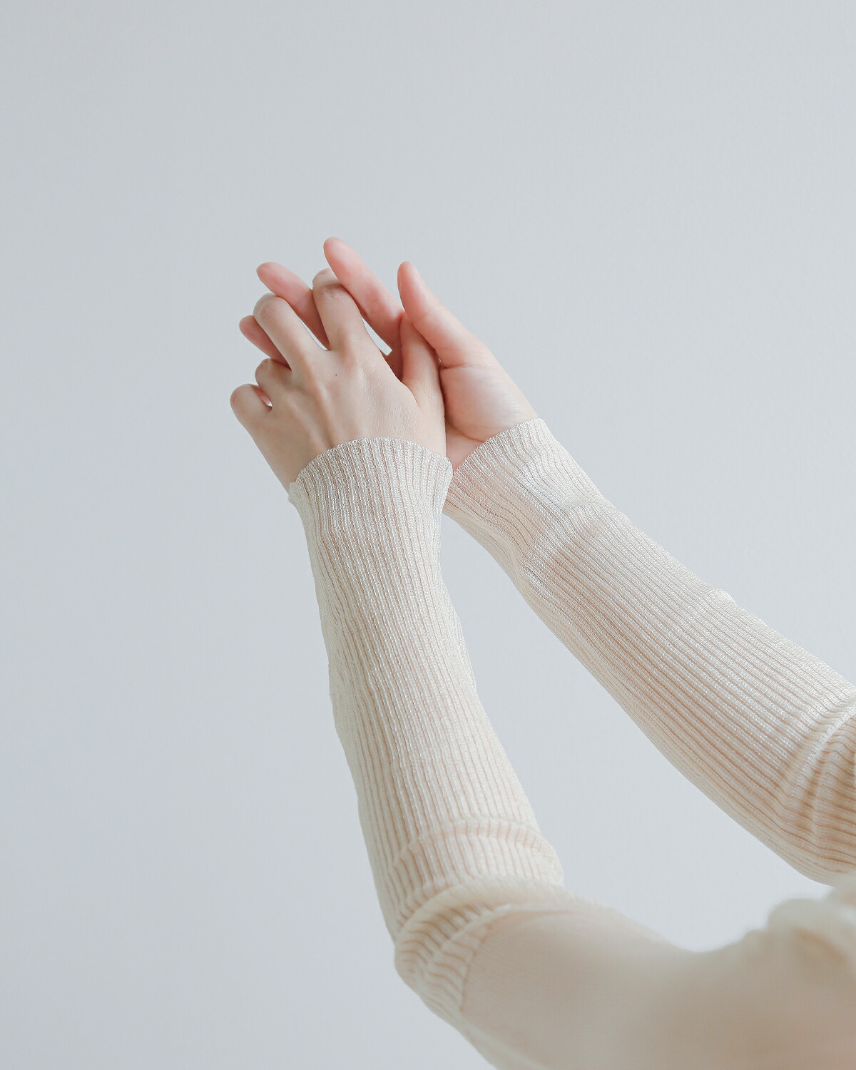 Hella(ヘラ)シアーハイネックカーディガン“SHEERHIGHNECKCARDIGAN”h251-35