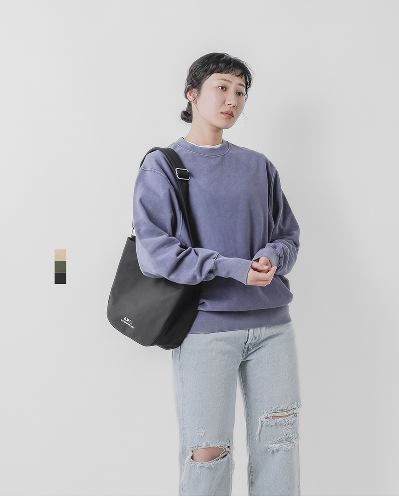 A.P.C.(アー・ペー・セー)ベサーチェジャーナルスモールショルダーバッグ“BESACEJOURNALSMALL”m67010