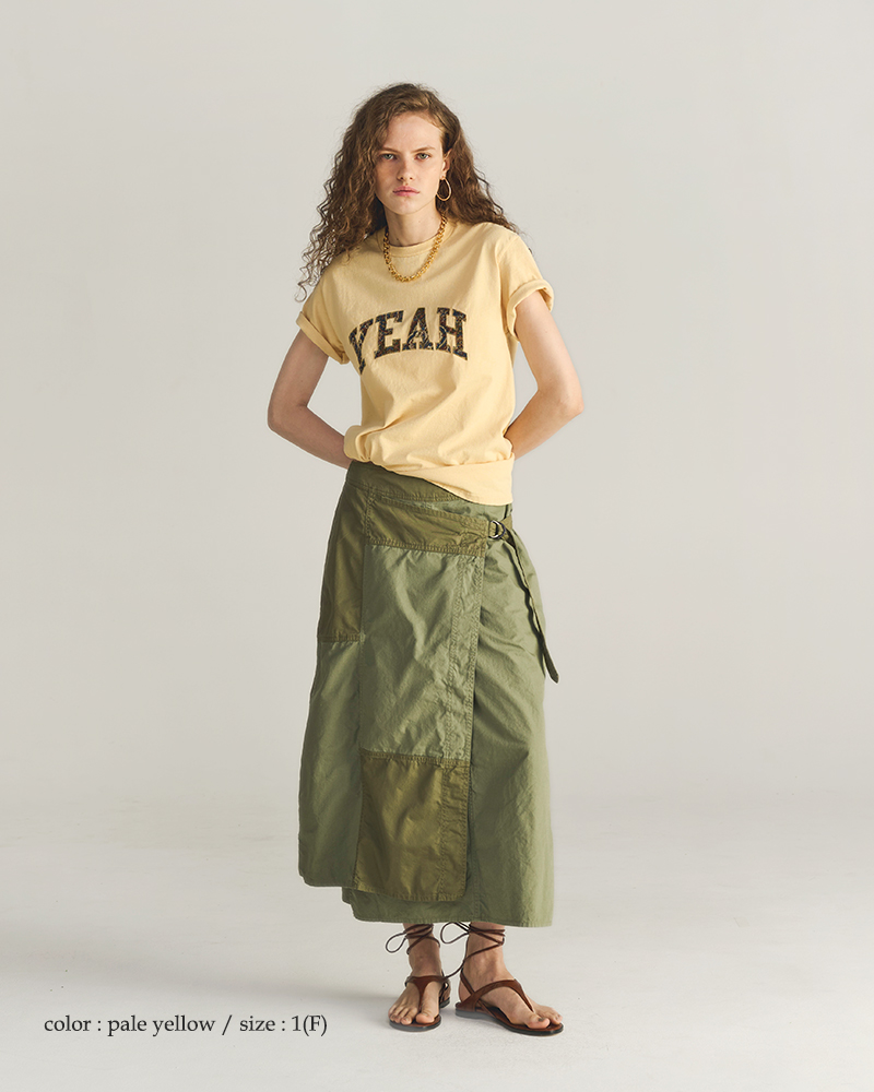 kha:ki(カーキ)ドライタッチコットン天竺ロゴ刺繍Tシャツ“EMBROIDERYTEEYEAH”mil25hcs3439